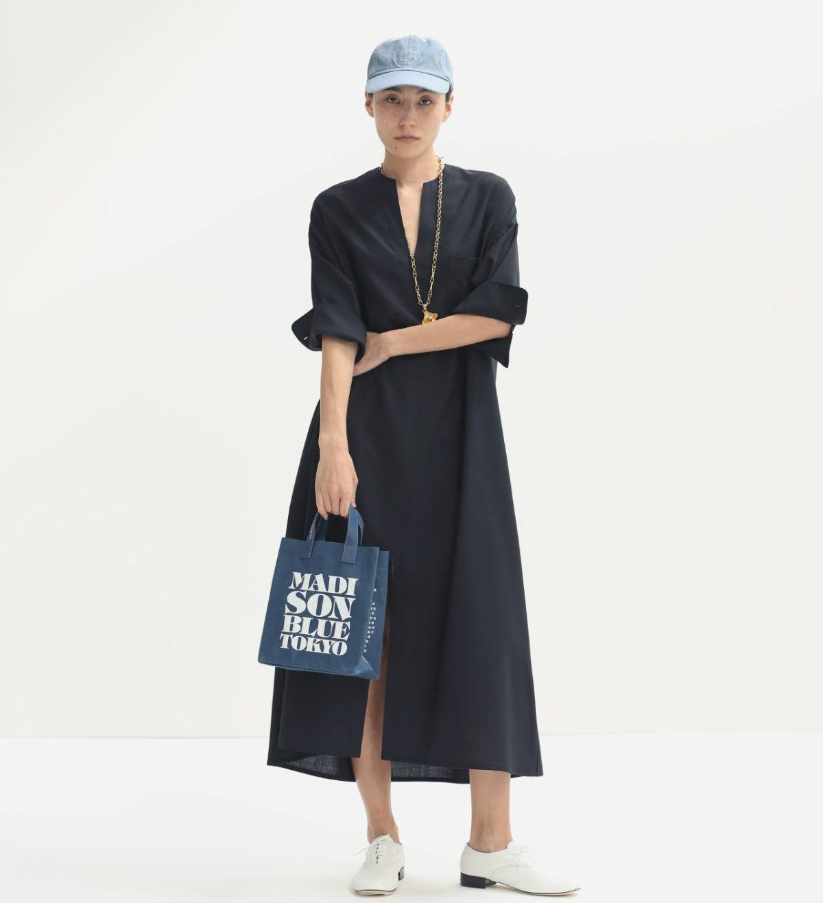 MADISONBLUEらしいアイテムに、待望の新色が登場。