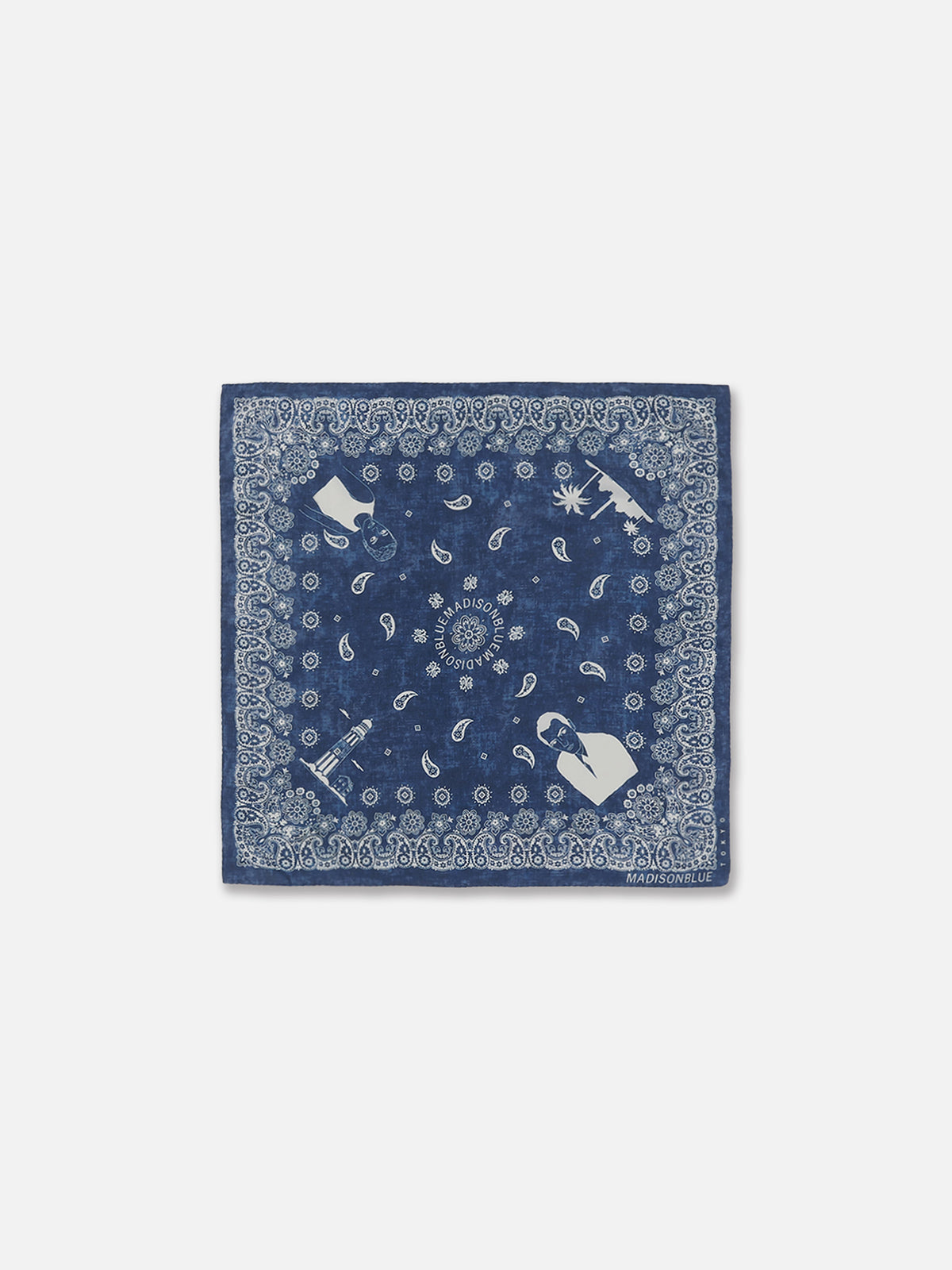 GRAPHIC PAISLEY SCARF MEDIUM